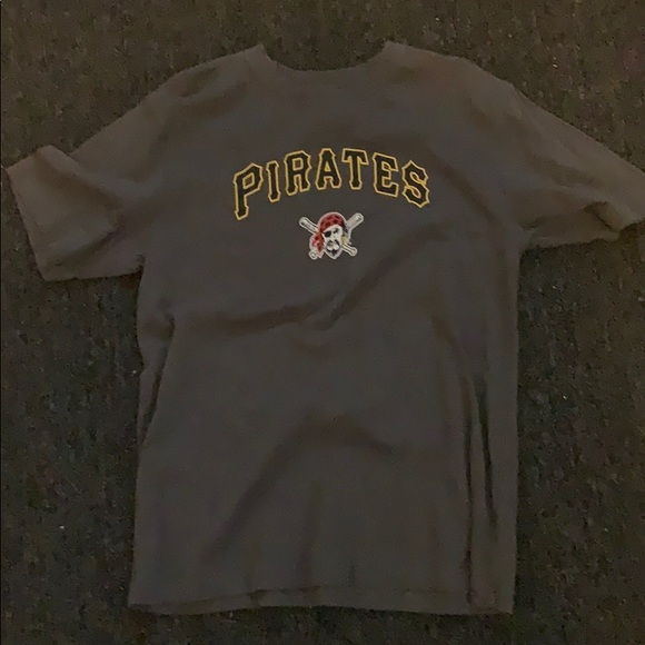pittsburgh pirates tee shirts